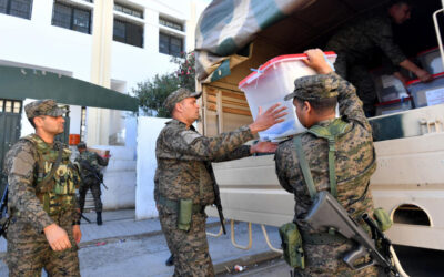 Tunisia votes in presidential elections in a context of repression